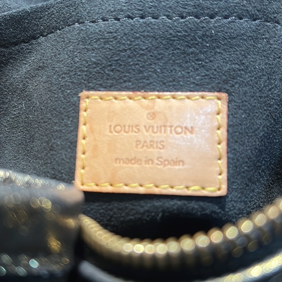 Louis Vuitton purse - Picture 10 of 11